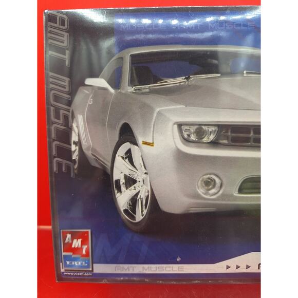 AMT Ertl 2006 Chevy Camaro Model Kit 1:25 Scale Factory Sealed - Picture 2 of 11